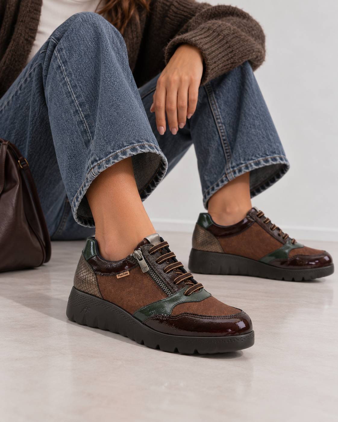ZAPATO DE CORTE DEPORTIVO CUÑA MUJER CORDONES Y CREMALLERA FLUCHOS LIVE F2248 CAFE