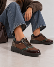 ZAPATO DE CORTE DEPORTIVO CUÑA MUJER CORDONES Y CREMALLERA FLUCHOS LIVE F2248 CAFE