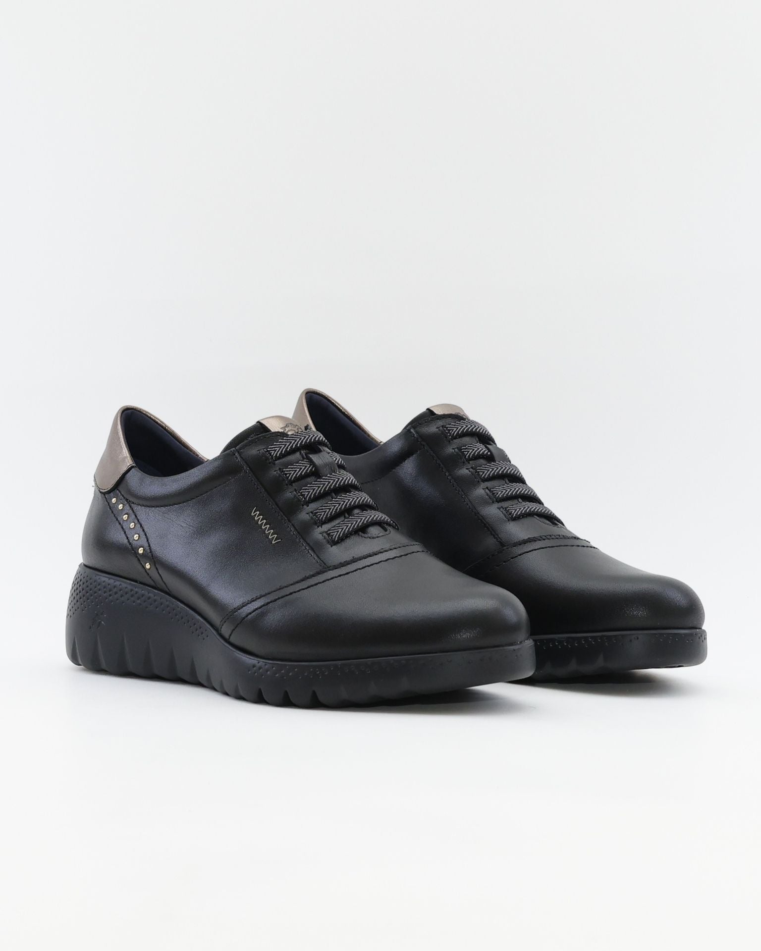 ZAPATO DE CORTE DEPORTIVO CUÑA MUJER ELÁSTICOS FLUCHOS LIVE F2096 NEGRO