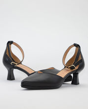 ZAPATO VESTIR MUJER PUNTERA Y TALON CERRADO CON PULSERA COLOR NEGRO DESIREE MACA 3
