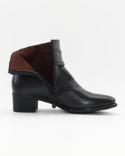 BOTIN MUJER TACON BAJO COLOR NEGRO ADORNO METALICO Y CREMALLERA TREINTAS 4619