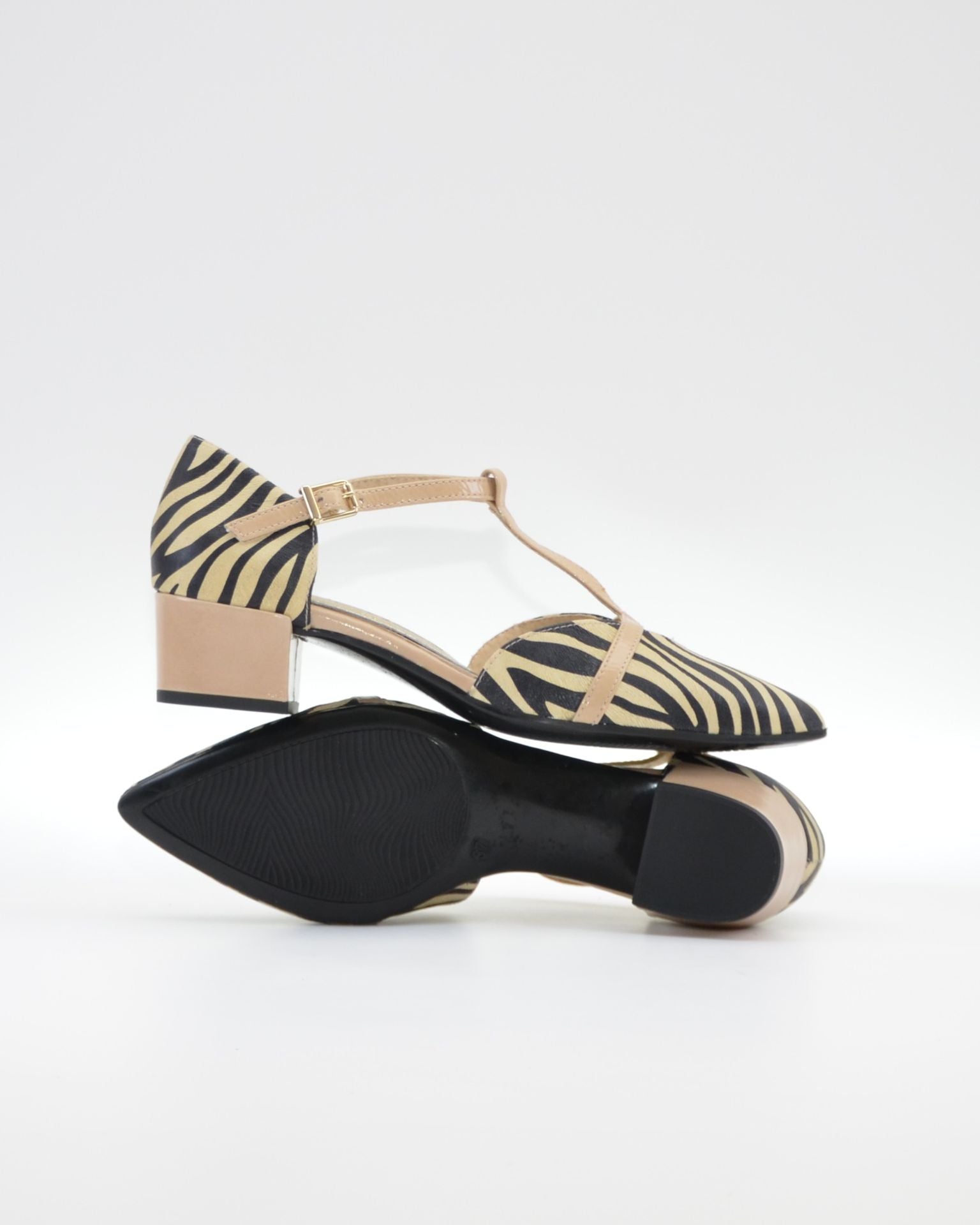 ZAPATO MUJER ABIERTO EN EL LATERAL PIEL ANIMAL PRINT CEBRA LACOMBA GERANIUM