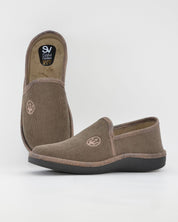 ZAPATILLAS DE CASA CERRADA HOMBRE SALVI 08D-244 TRIANA TOSTADO TRIDENTE