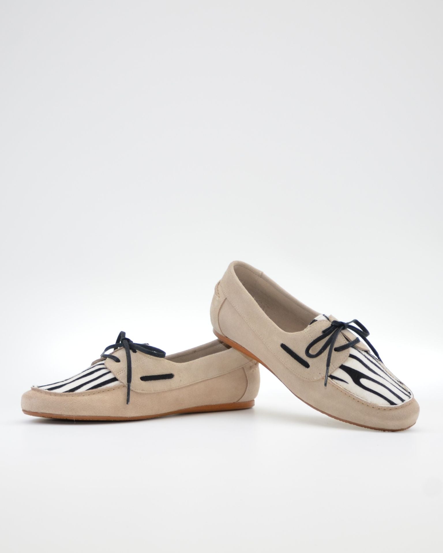 MOCASIN NAUTICO MUJER SERRAJE BEIGE ANIMAL PRINT GLADIOLUS