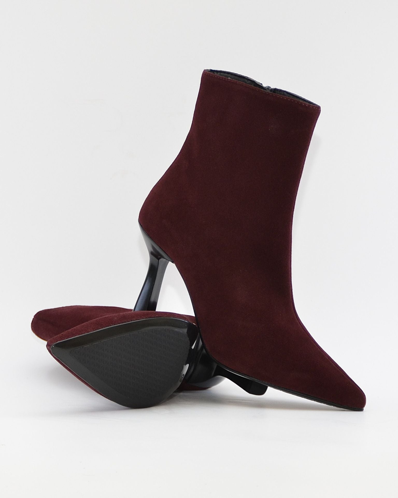 BOTIN DE MUJER TACON FINO COLOR SERRAJE BURDEOS DESIREE SHEILA