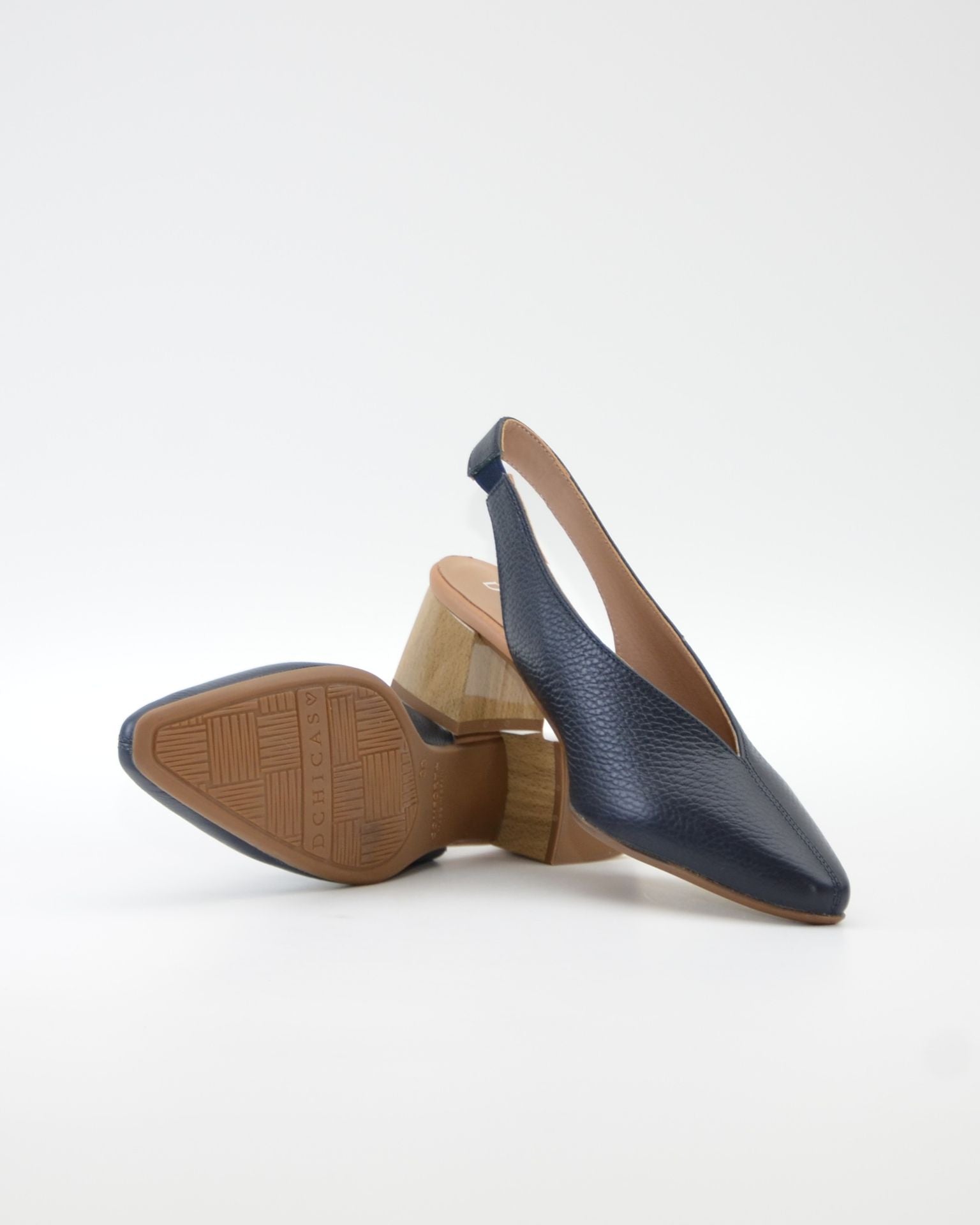 ZAPATO DESTALONADO CON TACON MEDIO ANCHO ESPECIAL COLOR AZUL MARINO