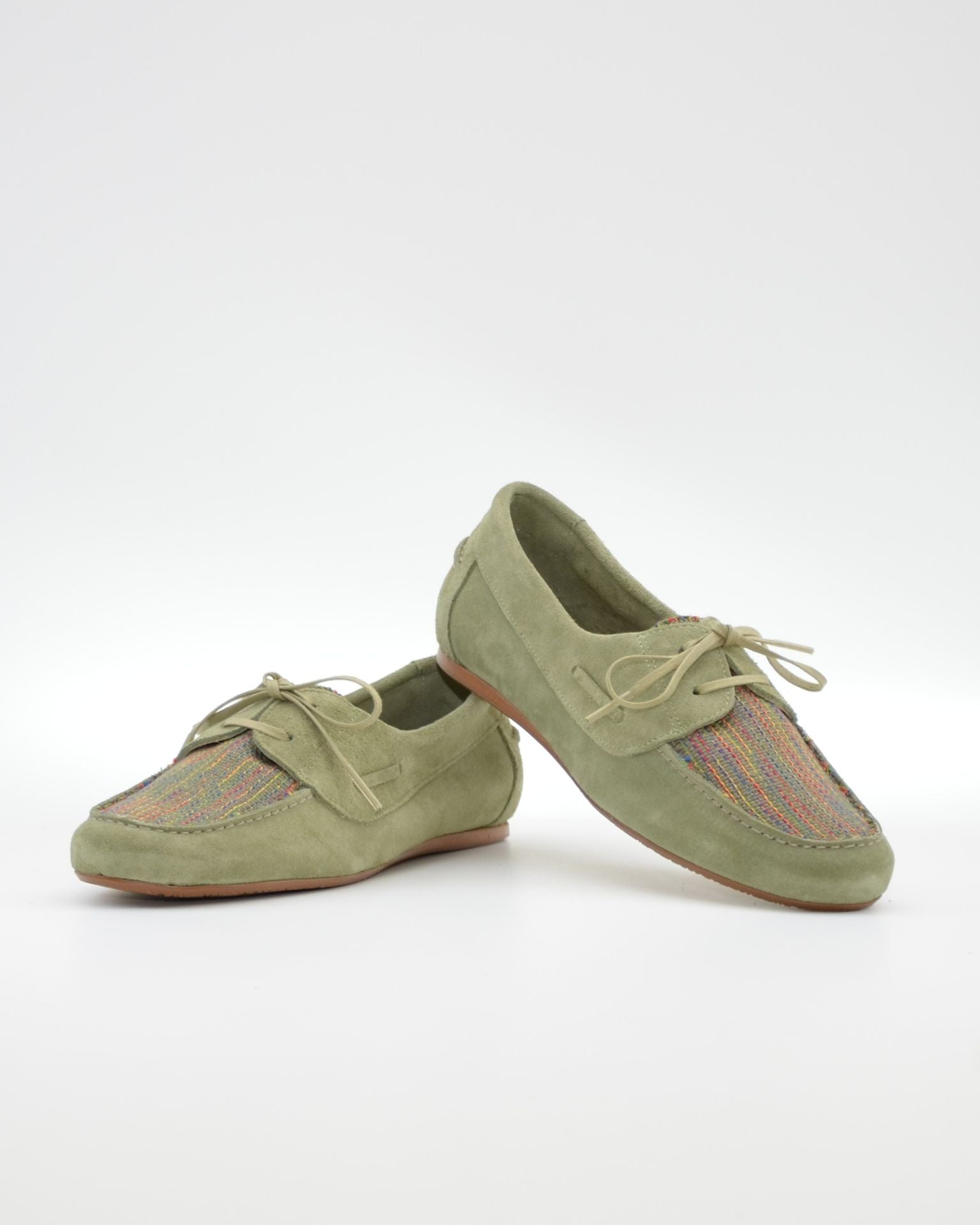 MOCASIN NAUTICO MUJER SERRAJE VERDE LACOMBA GARDENIA
