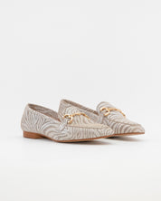 ZAPATO MOCASIN MUJER PLANO ESTAMPADO METALIZADO PLATINO CAYETANO 17200