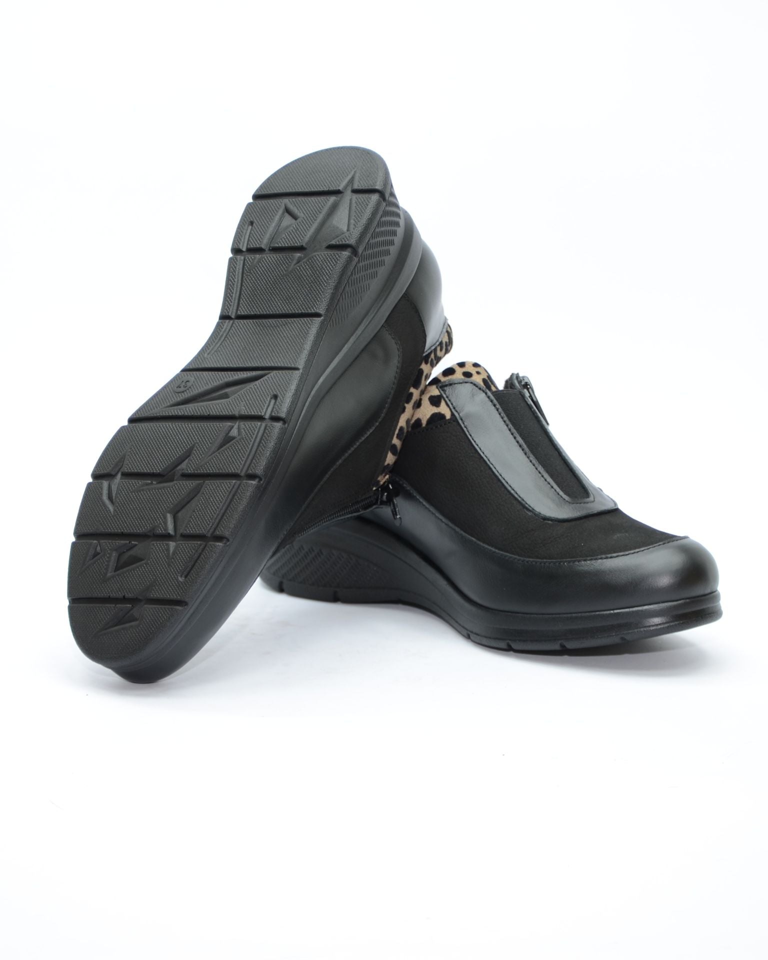 ZAPATO MUJER CUÑA NEGRO ELÁSTICO Y CREMALLERA 8099 CONFORT CLASS