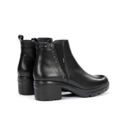 BOTIN NEGRO ELASTICOS TACHAS F2109 FUGAZ
