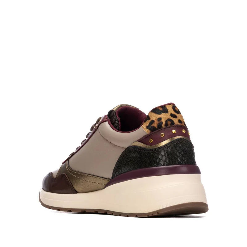 Zapatilla de mujer burdeos Carmela 16244206