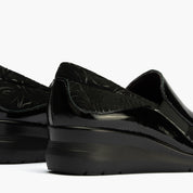 MOCASIN CUÑA ANCHO ESPECIAL NEGRO 10730