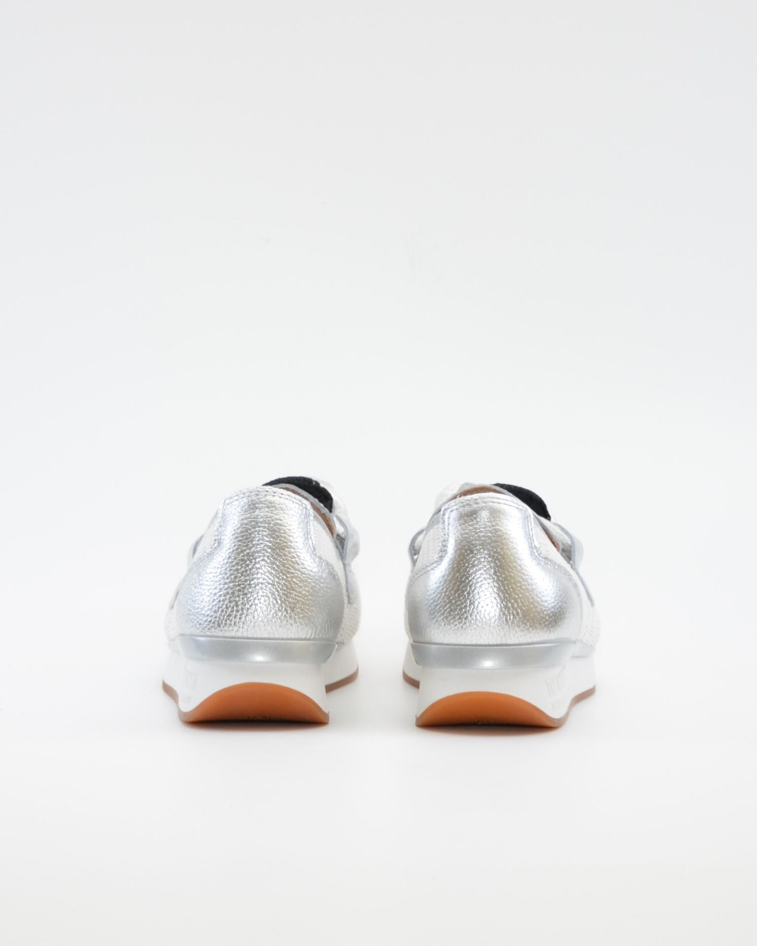 MOCASIN DEPORTIVO MUJER RAFIA BLANCO PLATA ADORNO CADENA THE HAPPY MONK VANITY 011
