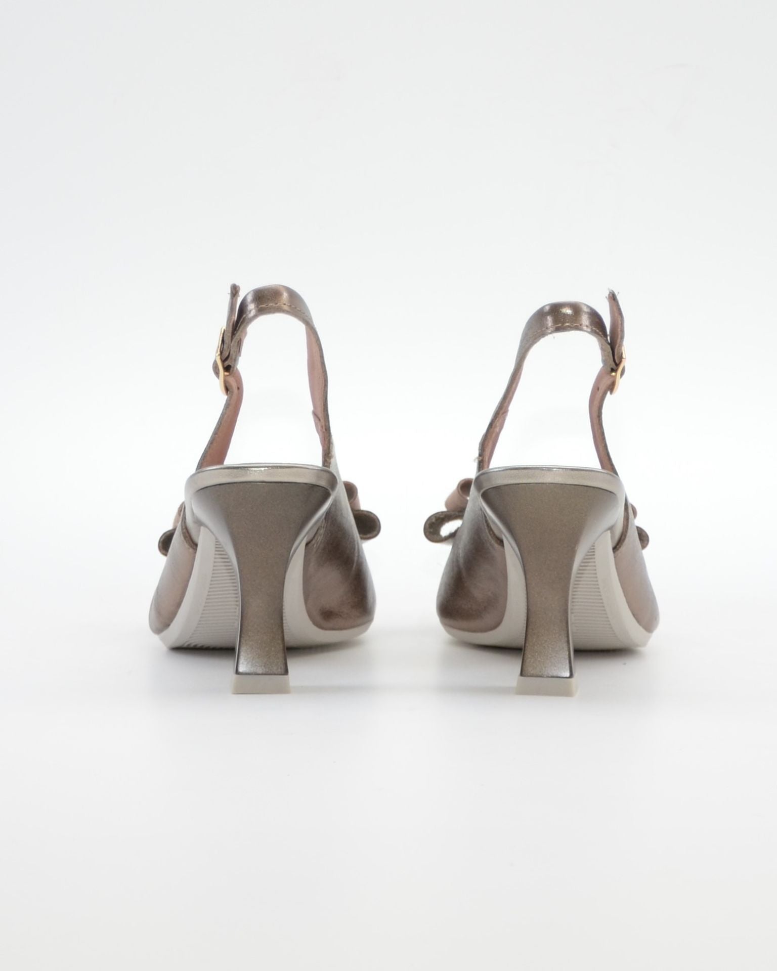 ZAPATO SALON DESTALONADO ADORNO LAZO PITILLOS 11191 BRONCE