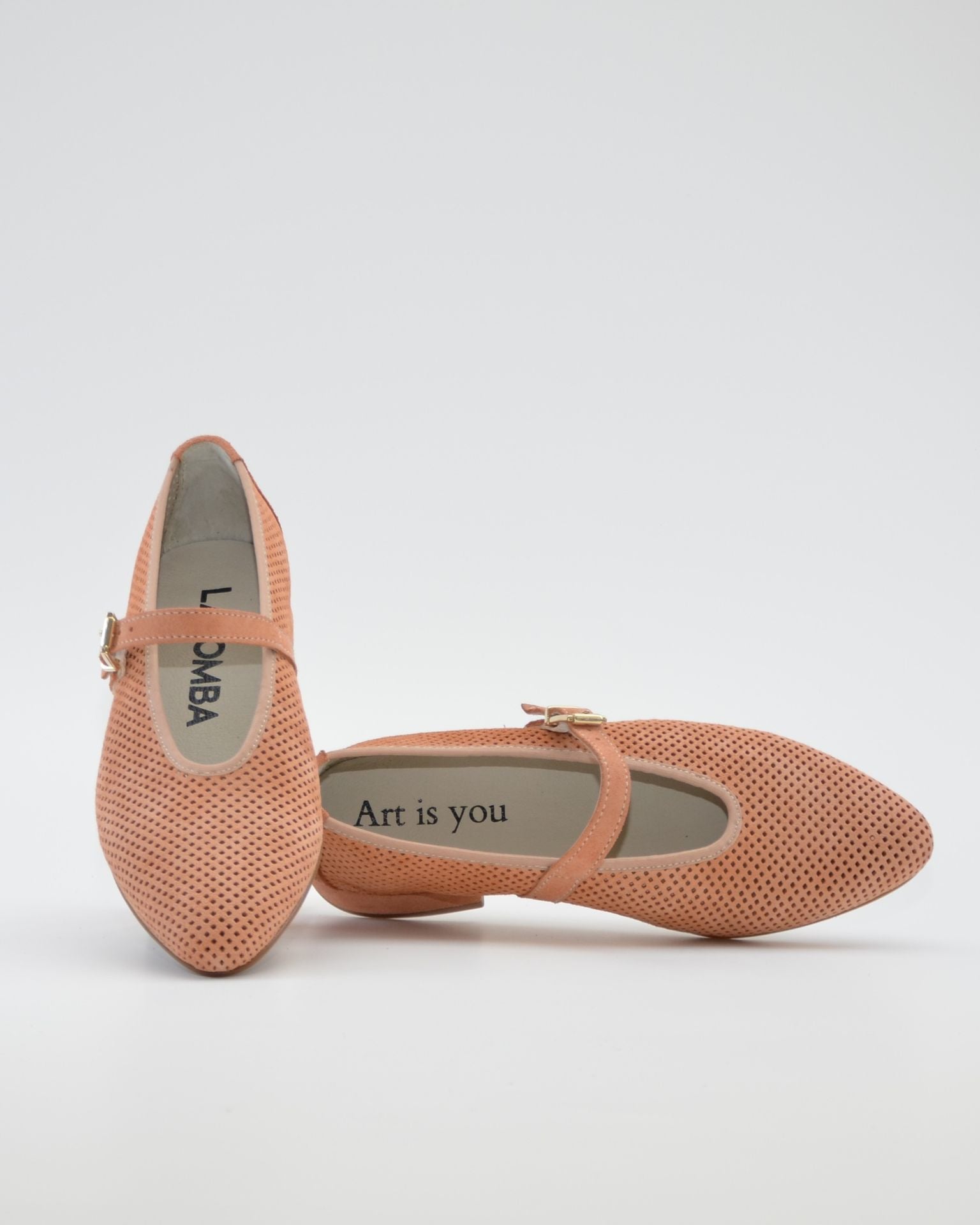 MERCEDITAS DE PIEL COLOR SALMON CON CORREA Y HEBILLA LACOMBA BLOSSOM