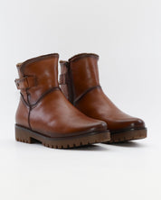 BOTA MUJER PLANA CON VELCRO COLOR CUERO GIORDA 23389