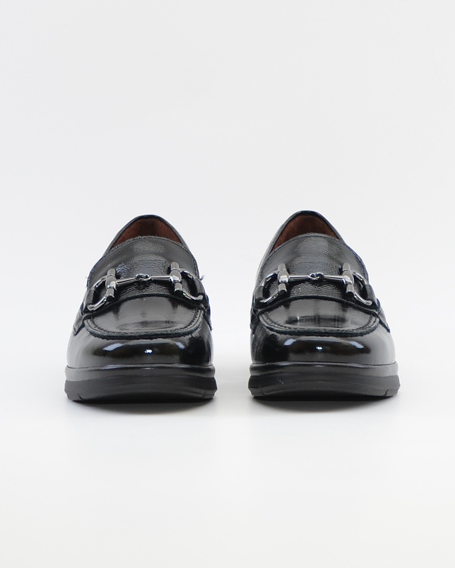 ZAPATO MUJER ANCHO ESPECIAL CON PLANTILLA EXTRAIBLE CHAROL NEGRO PITILLOS 11502
