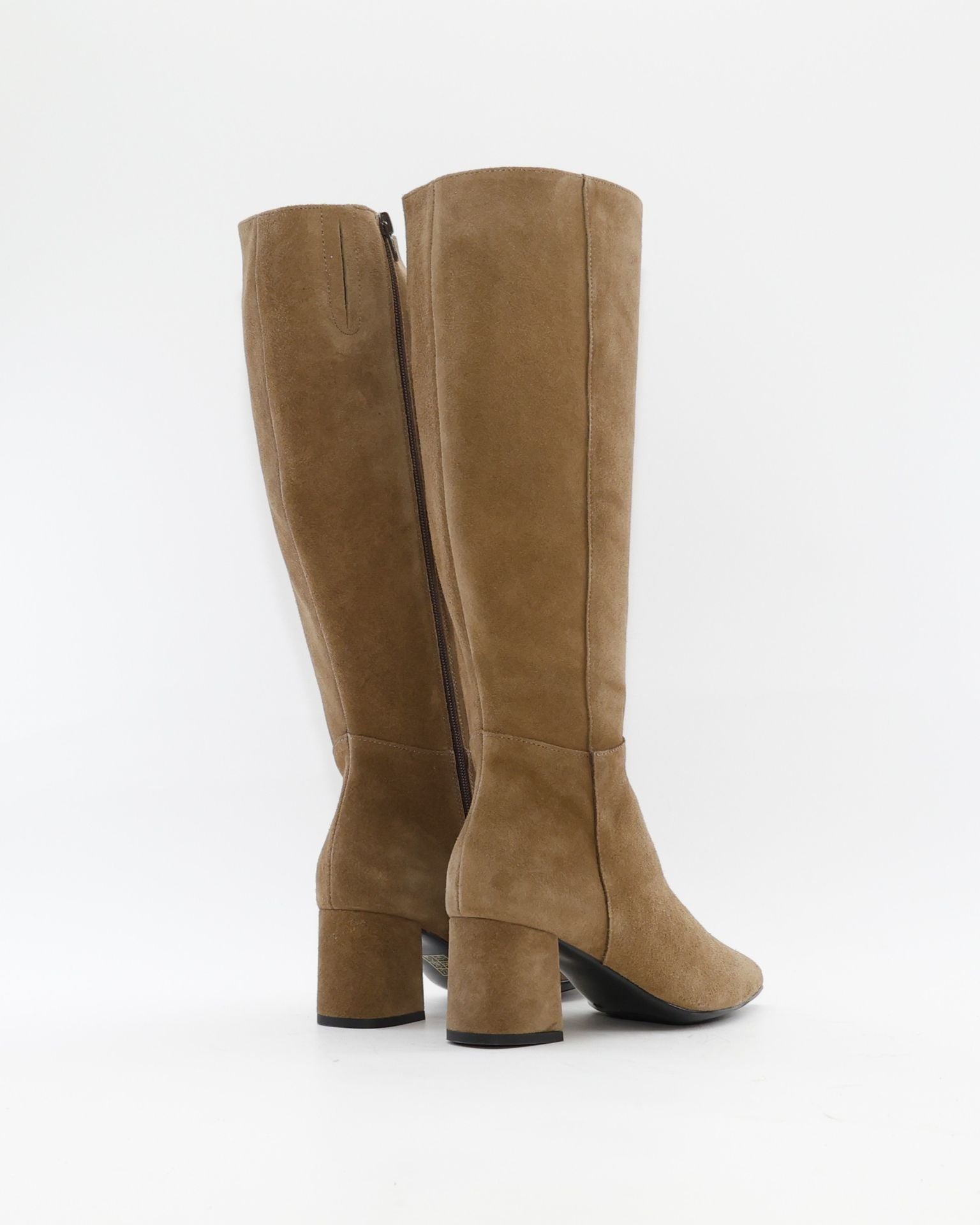 BOTA ALTA MUJER TACON ANCHO EN SERRAJE TAUPE PATRICIA MILLER 6961