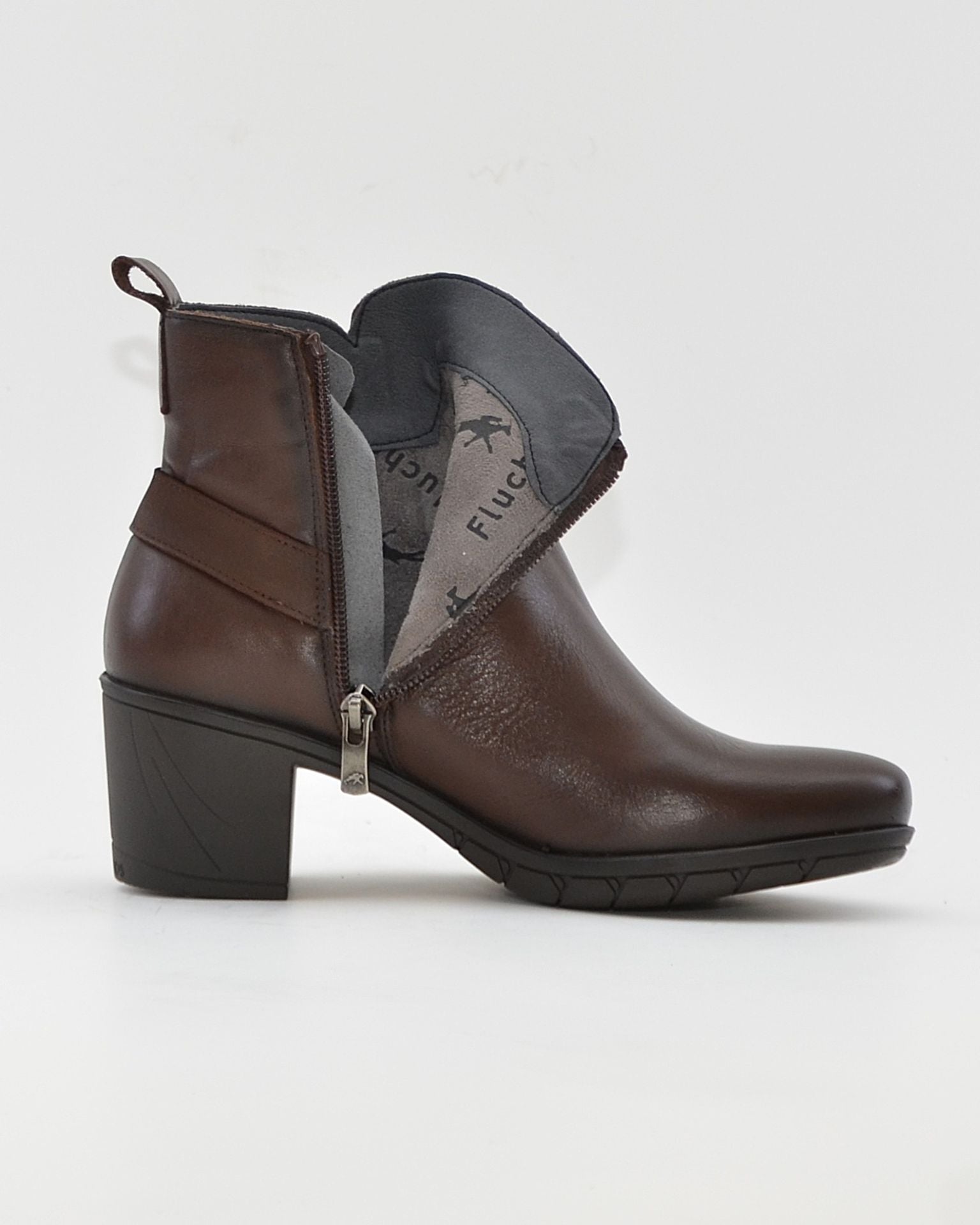 BOTIN MUJER MARRÓN TACON ANCHO FLUCHOS NYDIA F1798