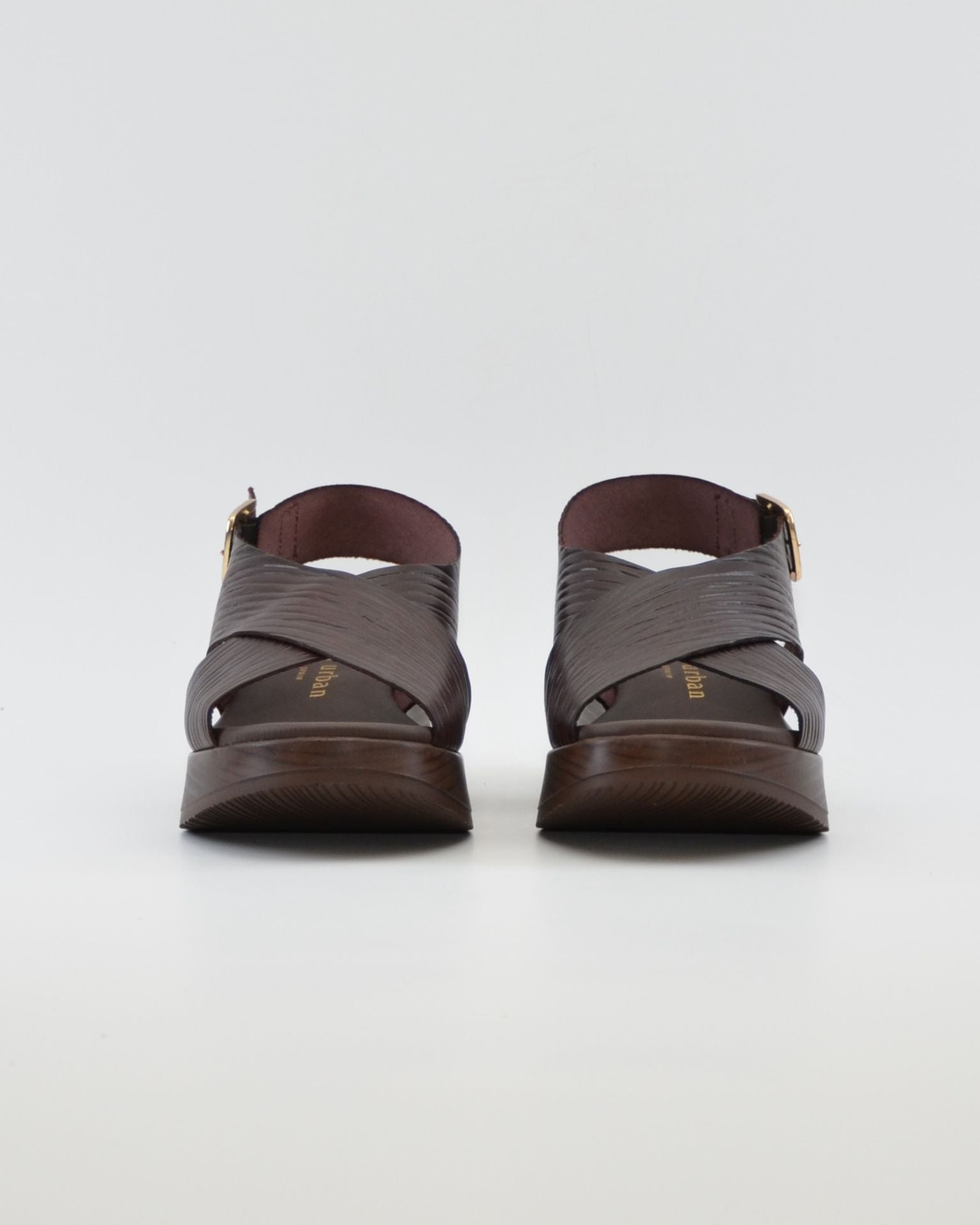 SANDALIA MUJER CRUZADA COLOR MARRON PLANTA ACOLCHADA PAULA URBAN 33-2070 TESTA