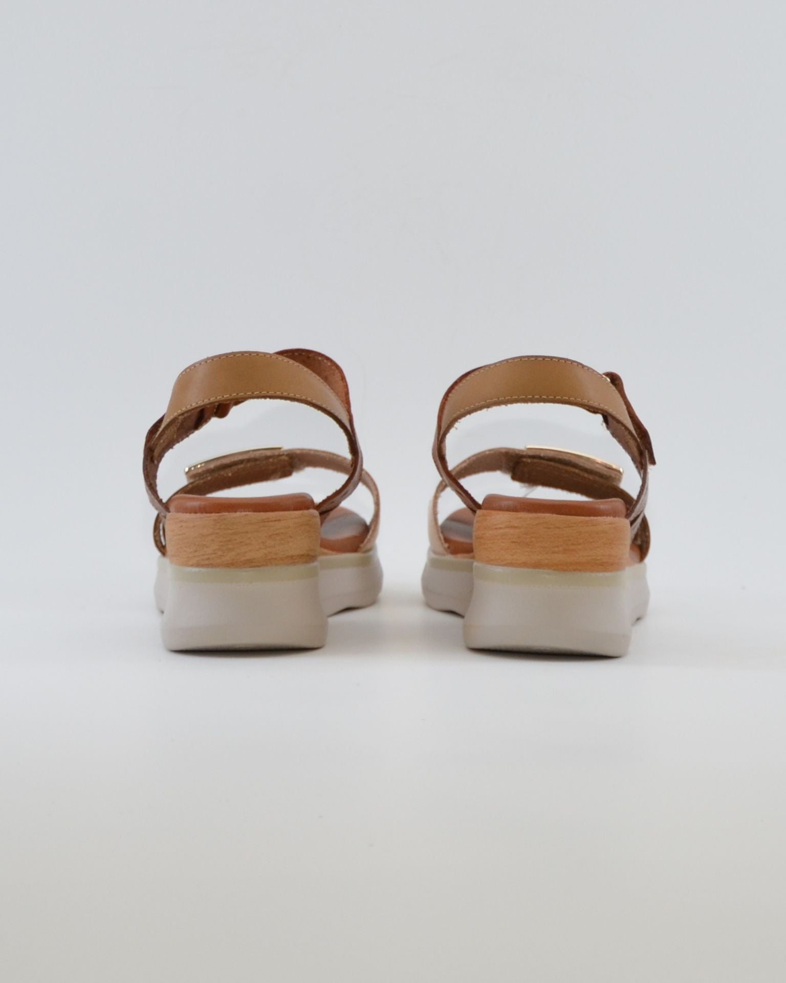 SANDALIA MUJER CUÑA PLANTA DE GEL COMBI BEIGE KAKY CUERO JORDANA 4630