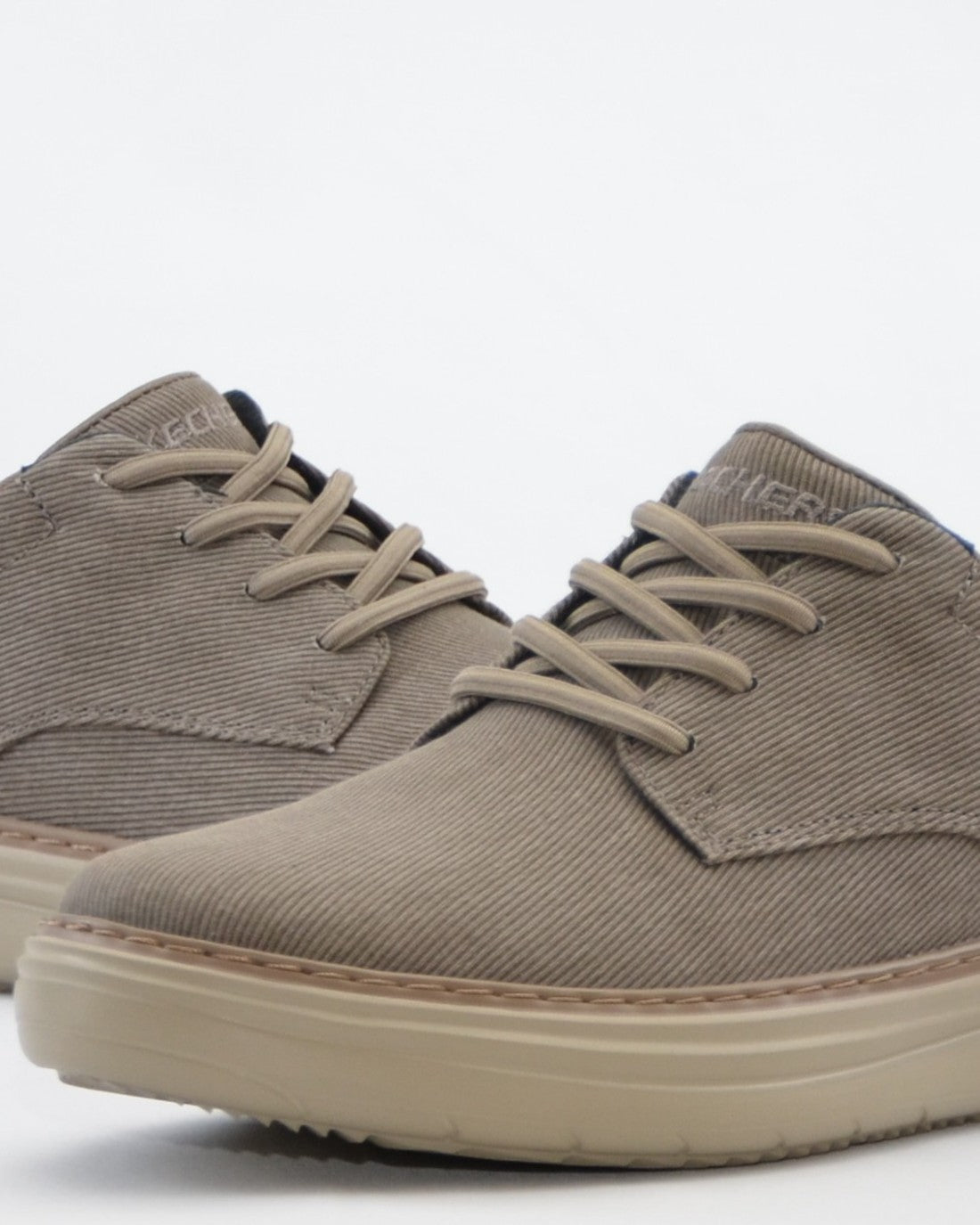 ZAPATILLA DE LONA SIN CORDONES TAUPE SKECHERS 205701 DKTP SLIP-INS