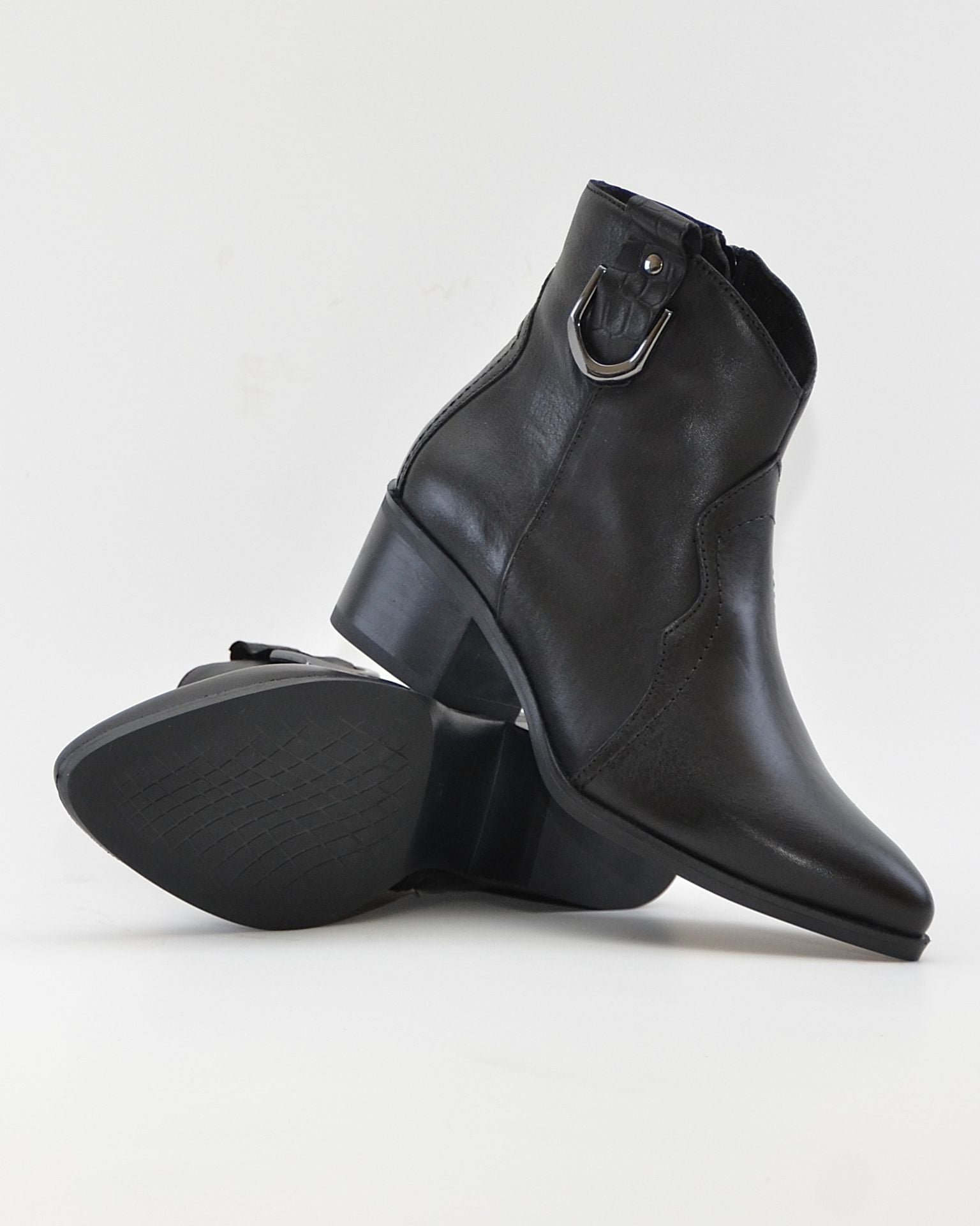BOTIN MUJER COWBOY PIEL NEGRO CON HEBILLA KAOLA 3054
