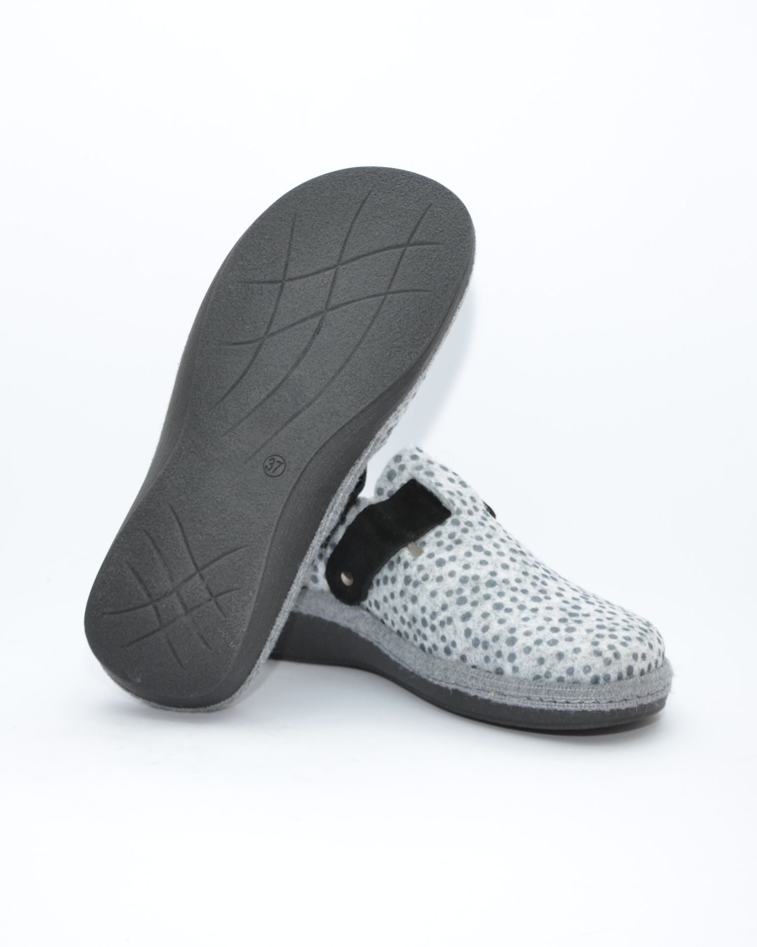 ZAPATILLAS DE CASA MUJER  CON HEBILLA