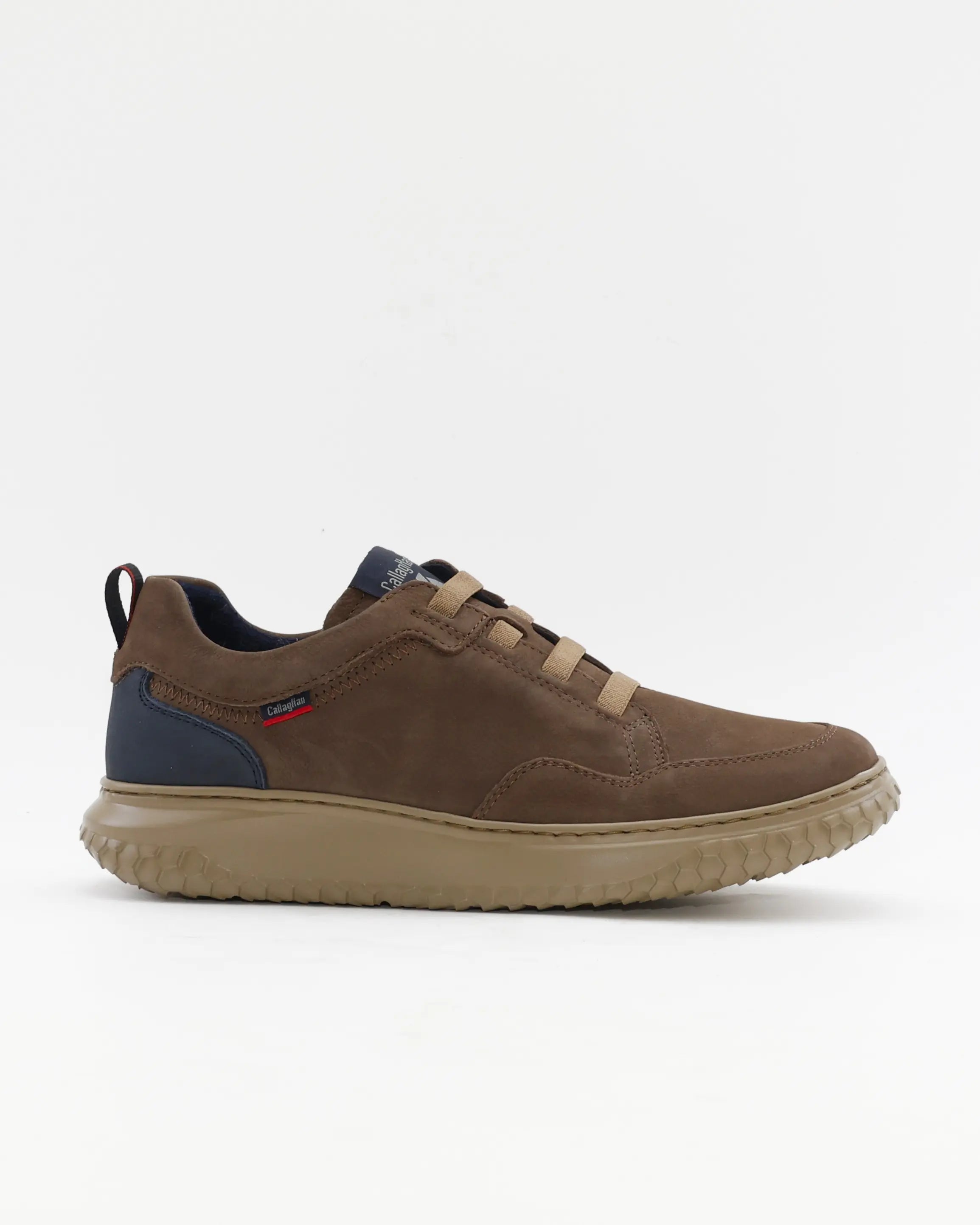 ZAPATO CASUAL HOMBRE COLOR TAUPE OSCURO CON GOMA ELASTICA 60805