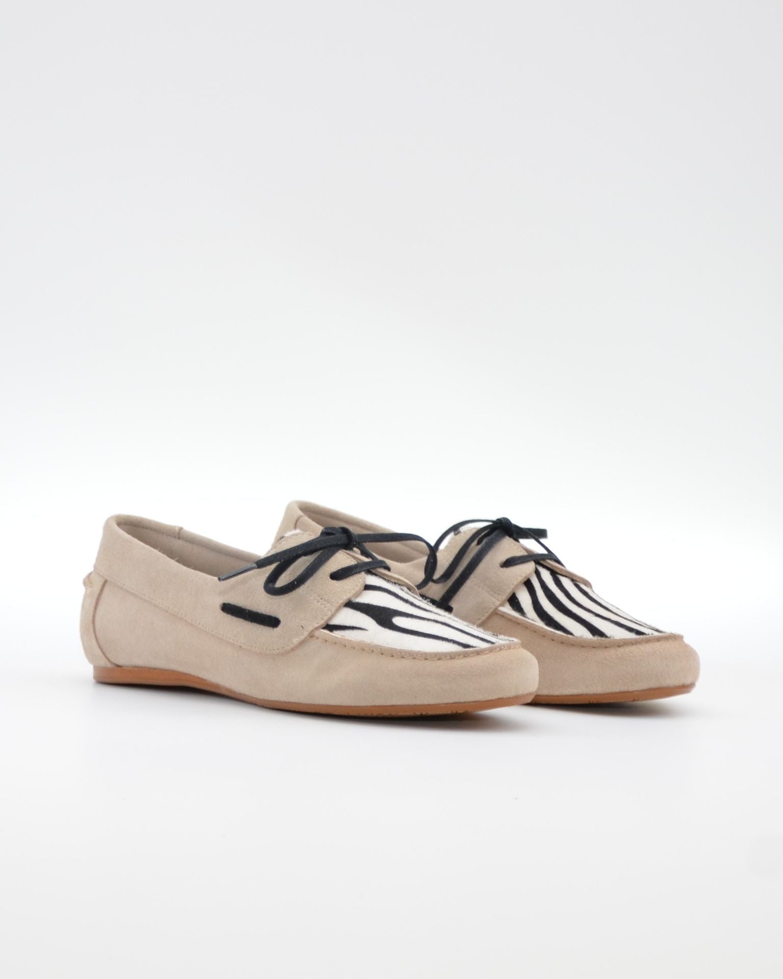 MOCASIN NAUTICO MUJER SERRAJE BEIGE ANIMAL PRINT GLADIOLUS