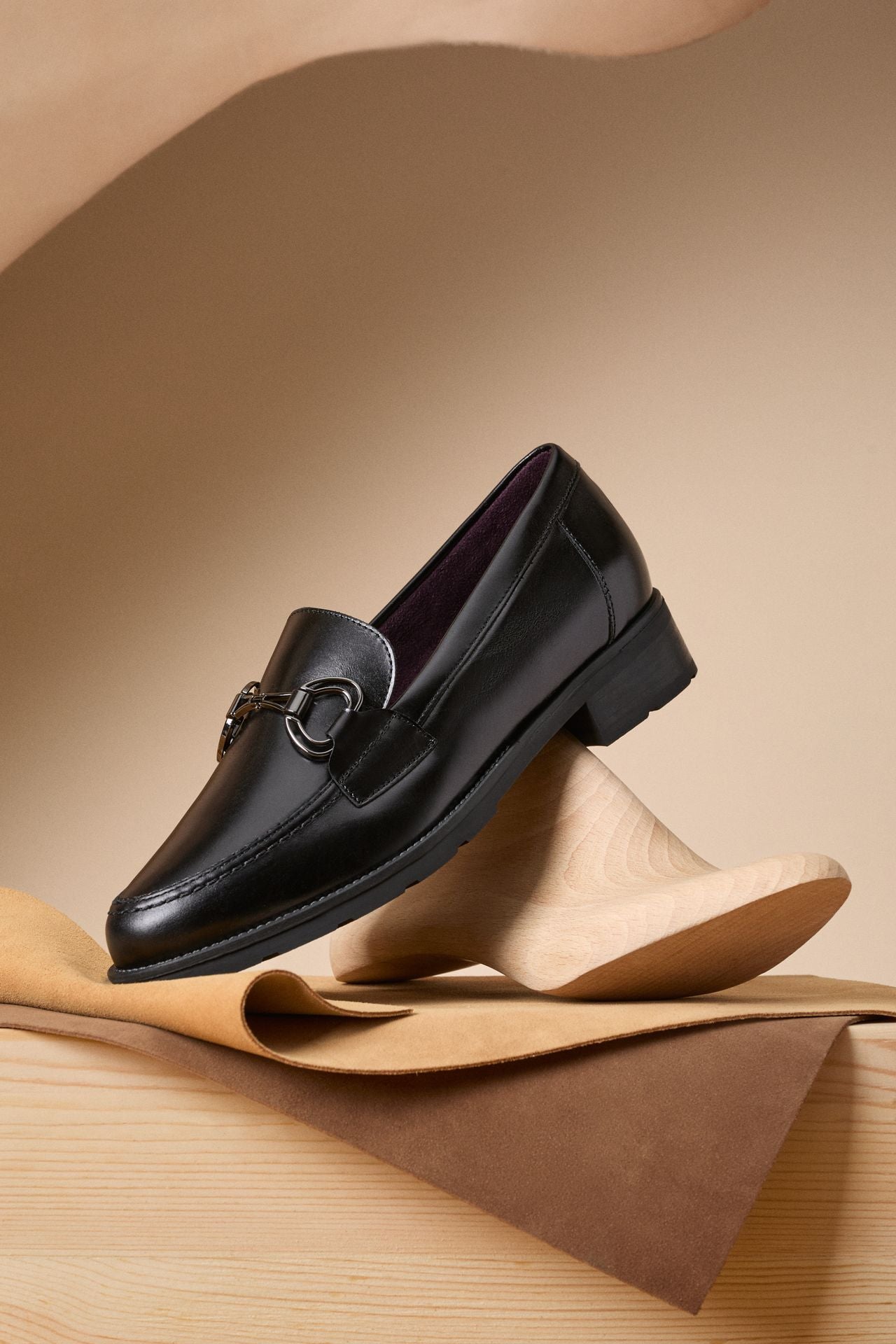 MOCASIN NEGRO PLANO ESTRIBO 10880