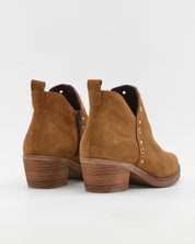 BOTIN MUJER COWBOY SERRAJE CUERO CON TACHAS KAOLA 3500