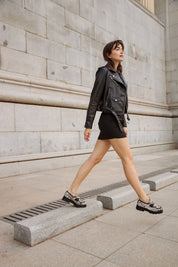 MOCASIN MUJER ANIMAL PRINT ADORNO BRILLO LACOMBA COSMOS
