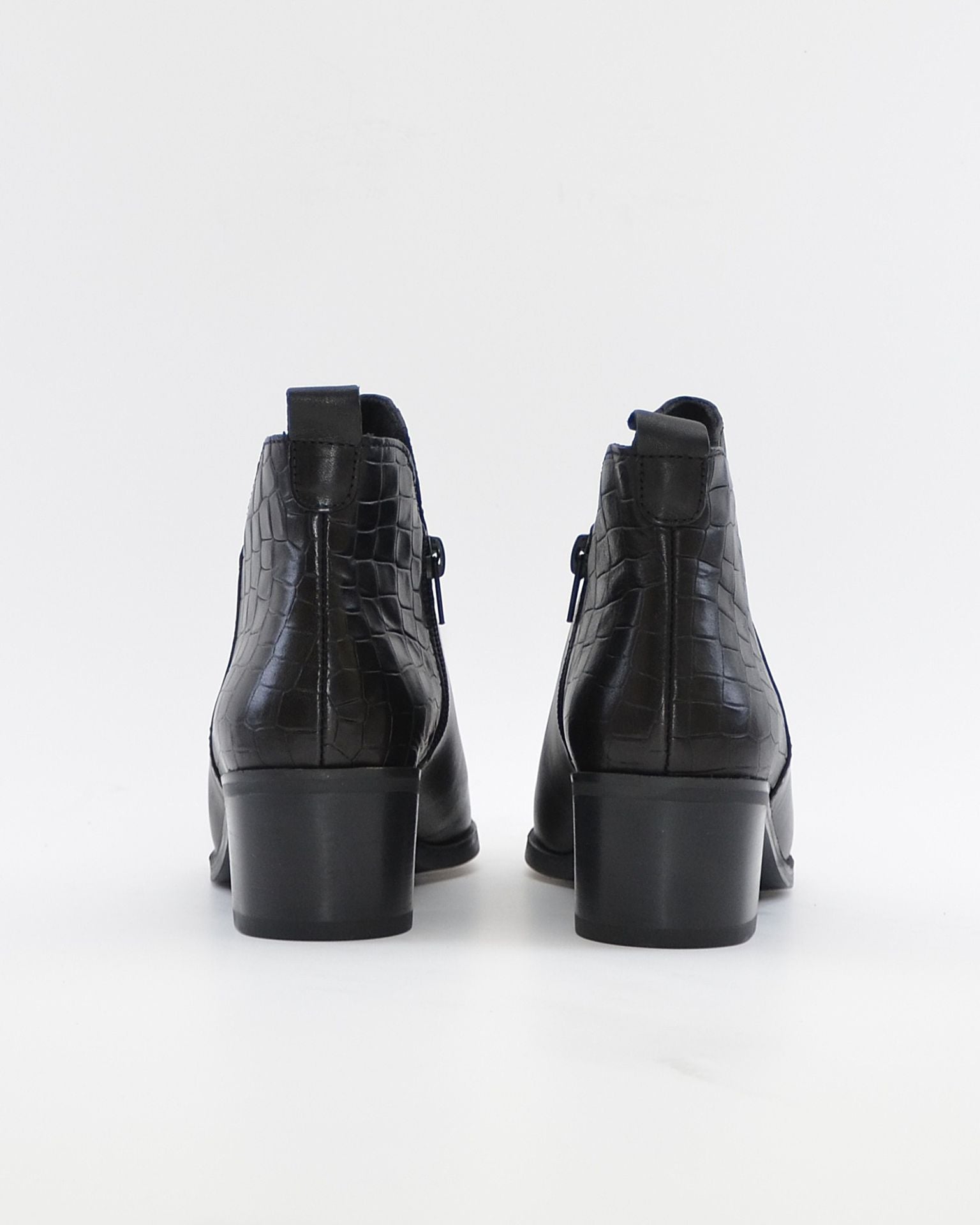 BOTIN MUJER TACON ANCHO PIEL NEGRO KAOLA 3056