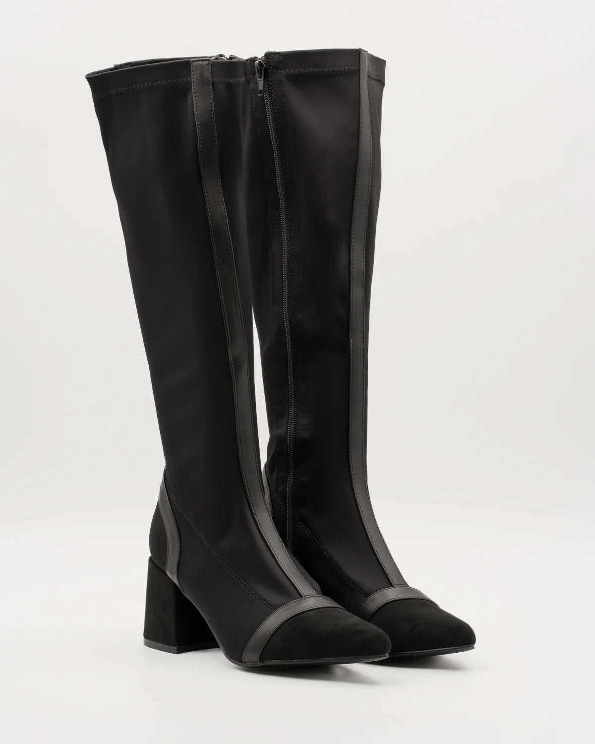 BOTA ALTA MUJER LICRA NEGRO A5400