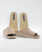 ZAPATILLAS DE CASA MUJER ABIERTA CON CUÑA COLOR BEIGE ANCHO ESPECIAL CON ABERTURA EN EL EMPEINE  PLANTILLA EXTRAIBLE