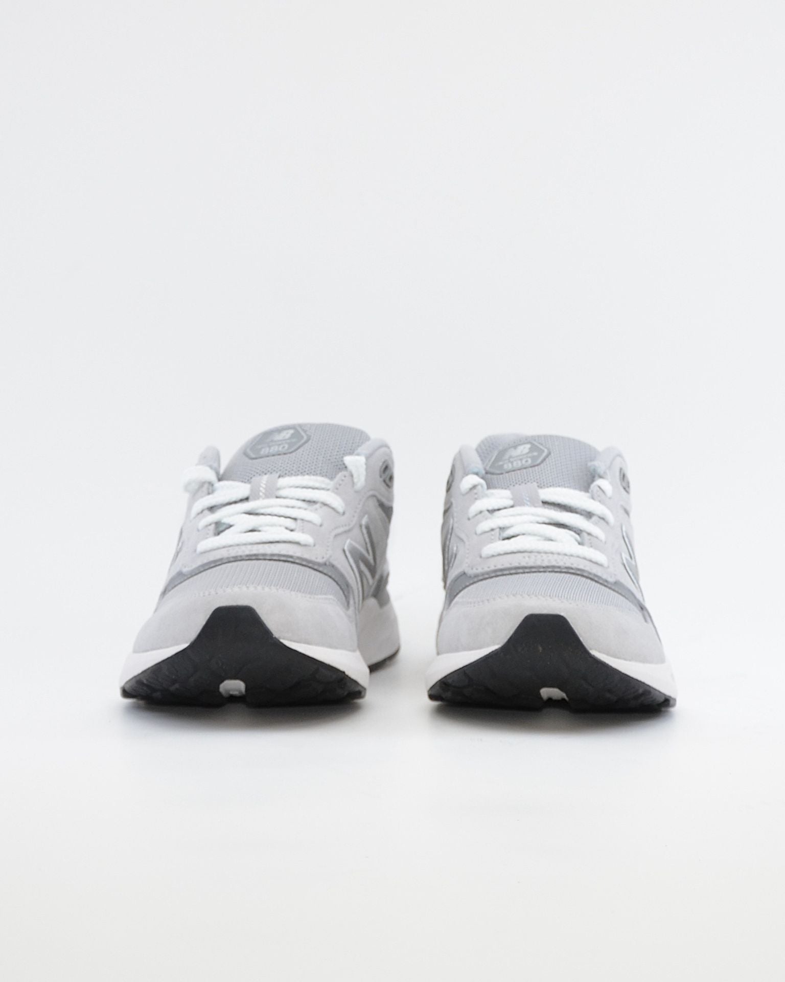 SNEAKERS NEW BALANCE M880 6HE ZAPATILLA DEPORTIVA HOMBRE COLOR GRIS FRESH FOAM