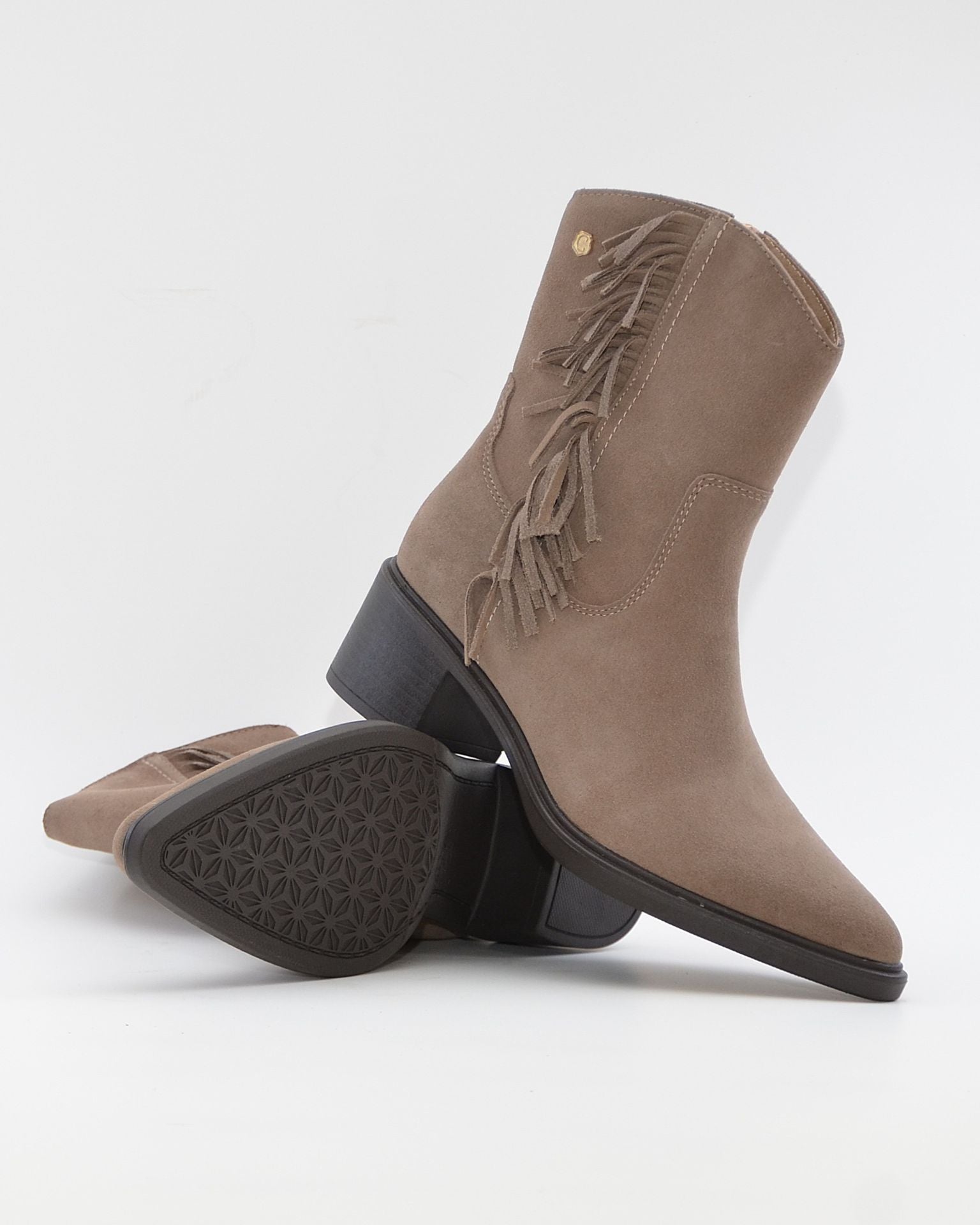 BOTIN MUJER COWBOY SERRAJE TAUPE CON FLECOS CARMELA 164252