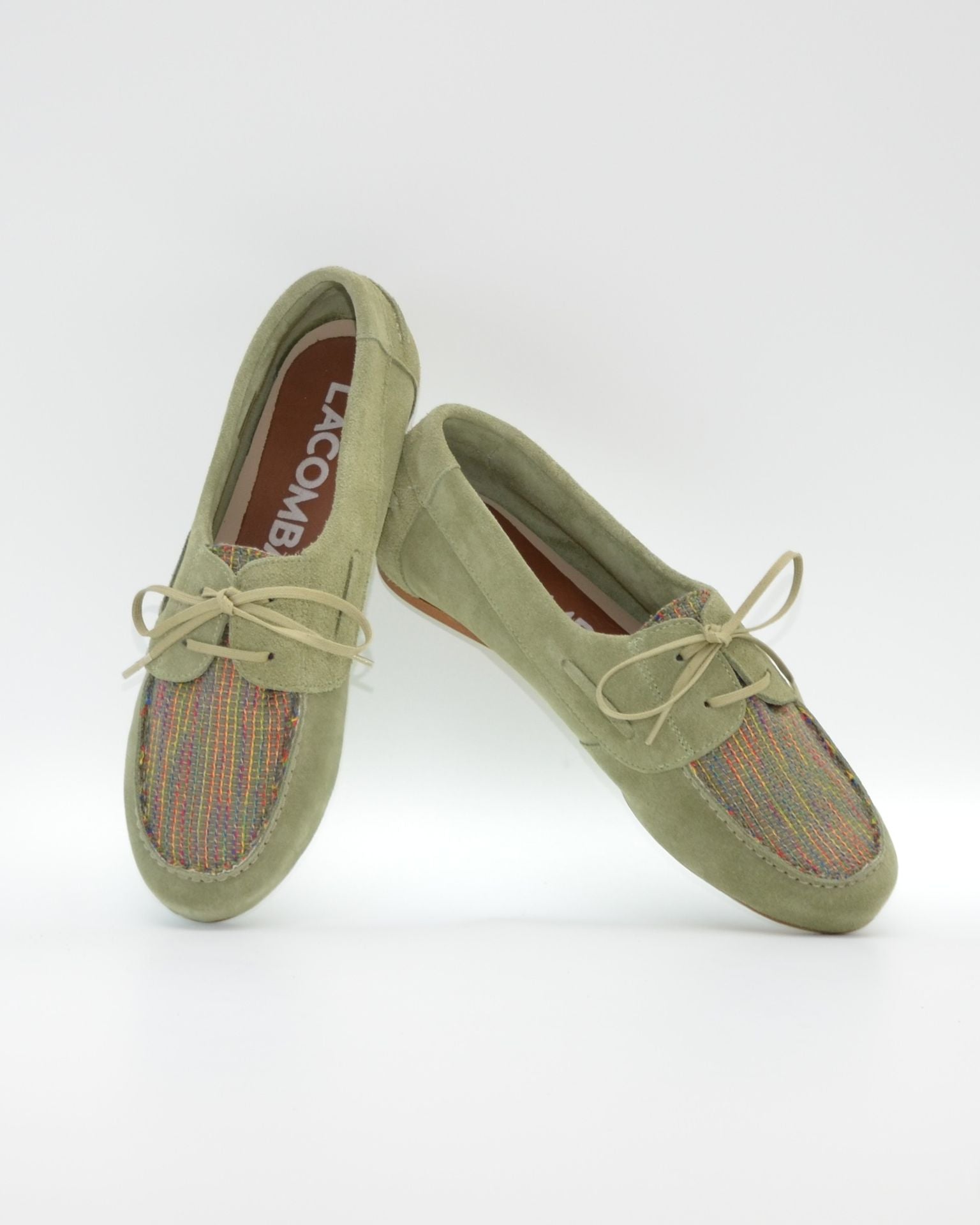 MOCASIN NAUTICO MUJER SERRAJE VERDE LACOMBA GARDENIA