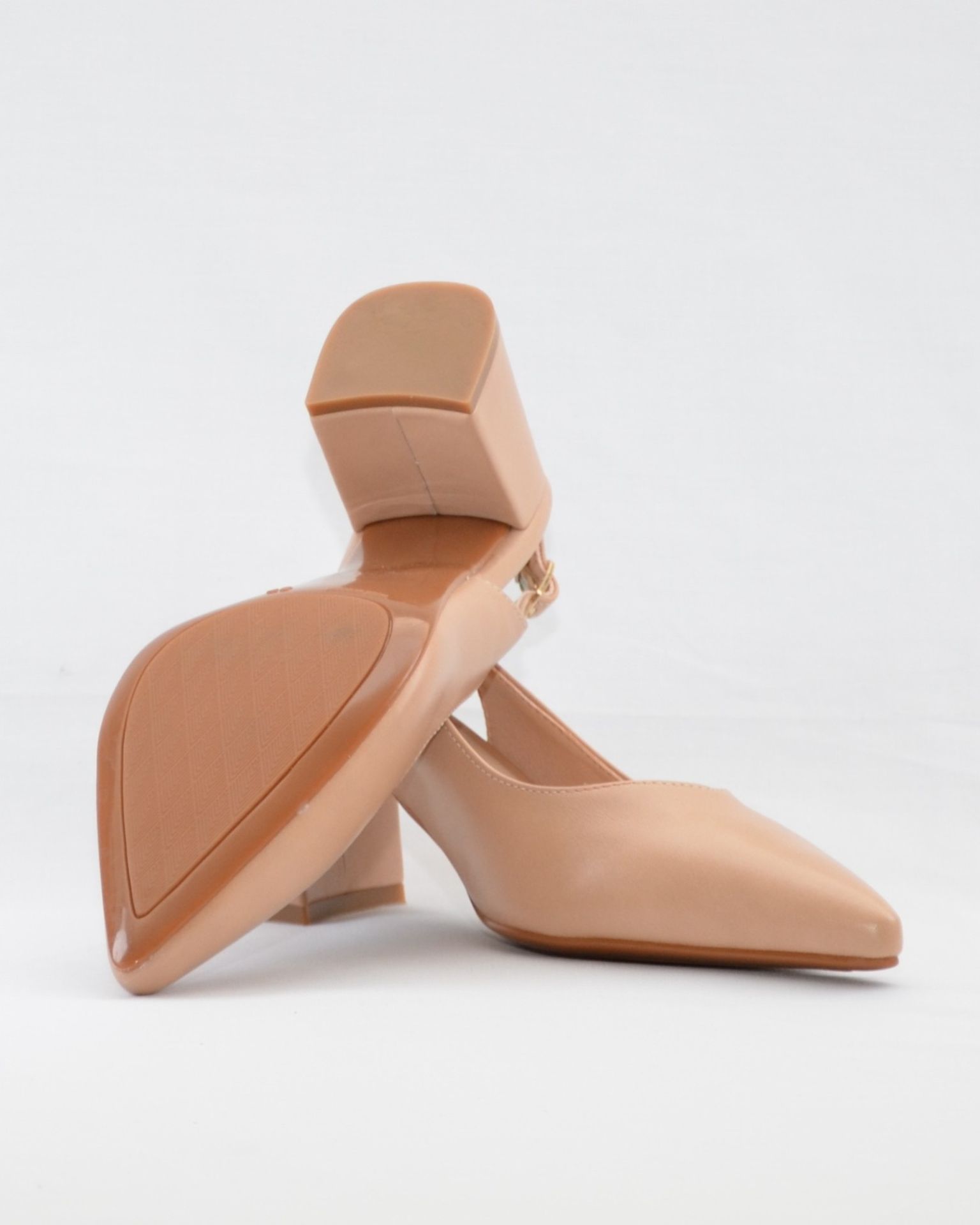 ZAPATO VESTIR SALON DESTALONADO COLOR NUDE PATRICIA MILLER 5532F