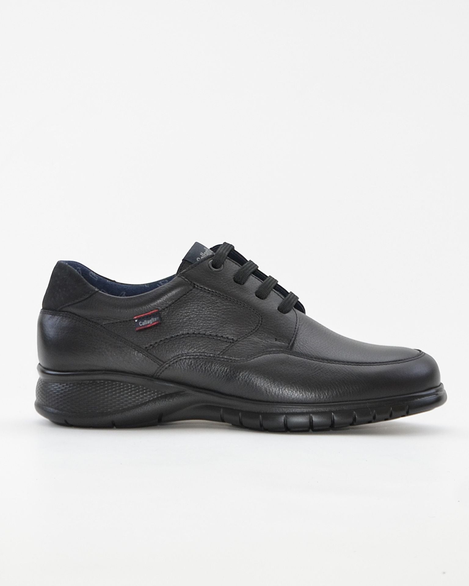 ZAPATO HOMBRE CORDON COLOR NEGRO CALLAGHAN 12700 SUELA EXTRALIGHT