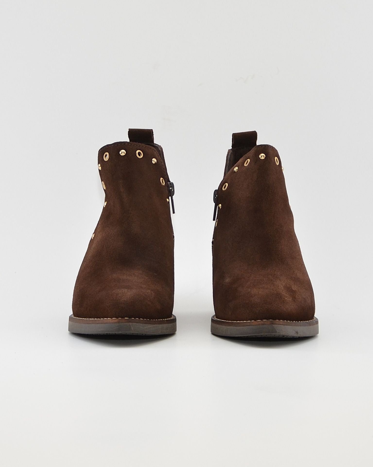 BOTIN MUJER COWBOY SERRAJE MARRÓN CHOCOLATE CON TACHAS KAOLA 3504