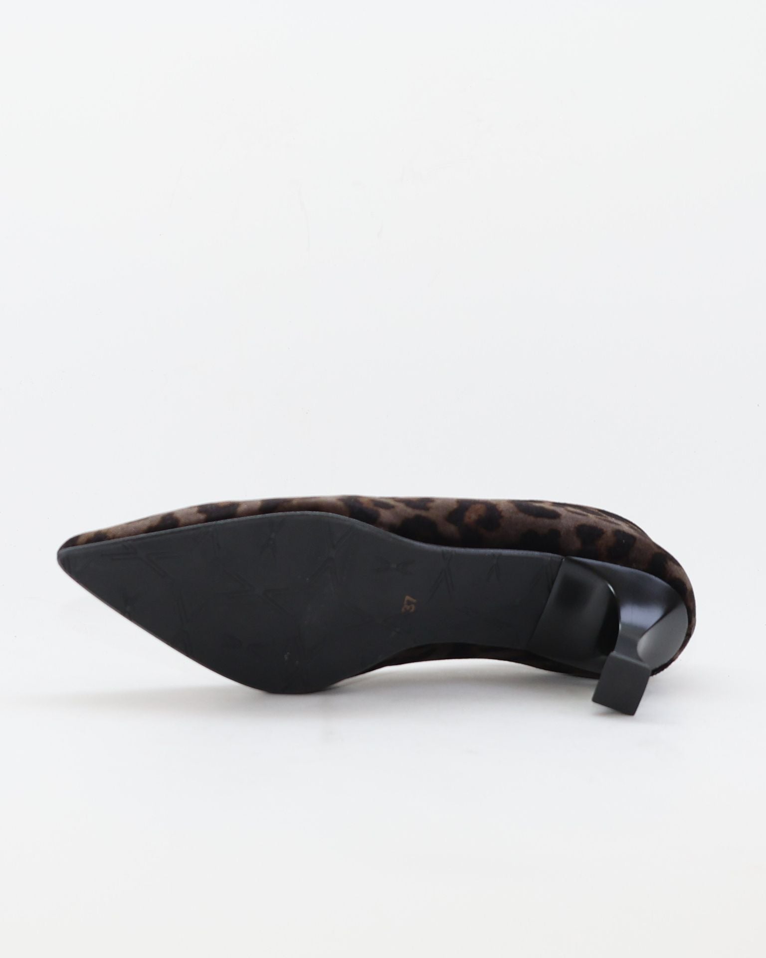 ZAPATO SALON MUJER ESTILETO COLOR LEOPARDO NEGRO DANIELA VEGA 2333S TERCIOPELO
