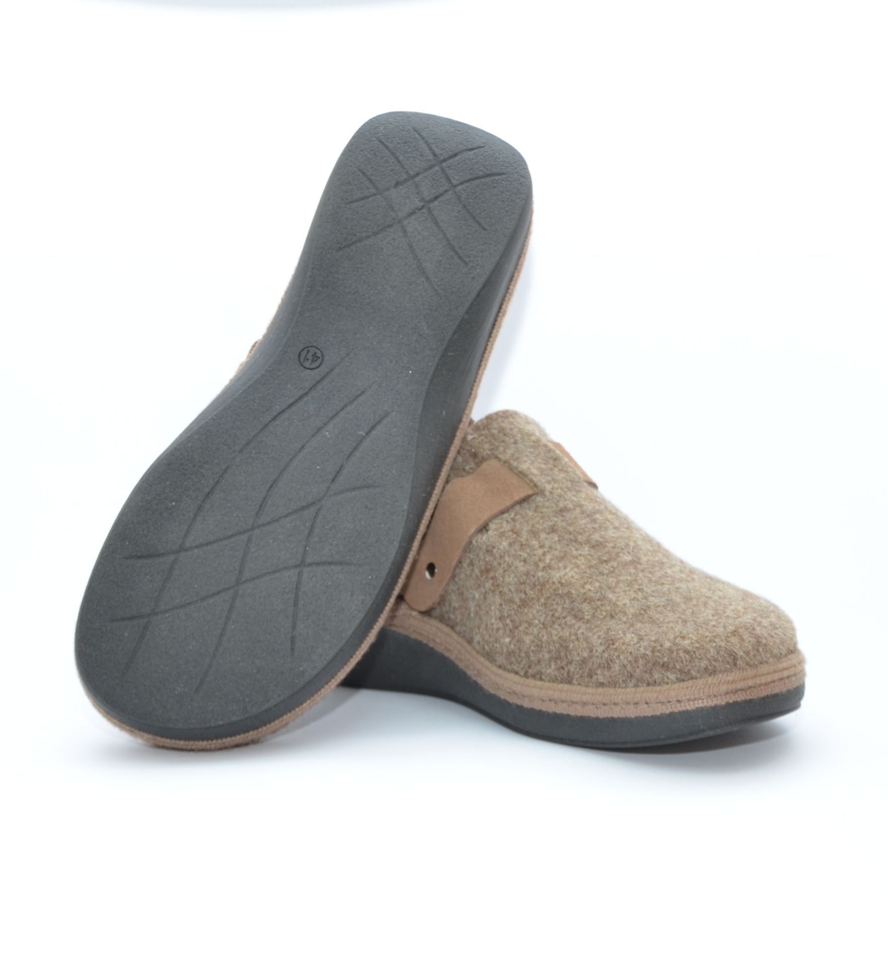 ZAPATILLAS DE CASA HOMBRE CON HEBILLA