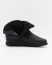 BOTINES DE MUJER CON CUÑA BAJA Y CREMALLERA COLOR NEGRO VALERIAS 2812