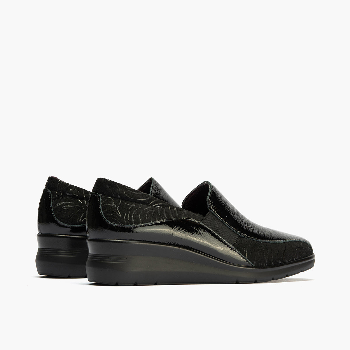MOCASIN CUÑA ANCHO ESPECIAL NEGRO 10730
