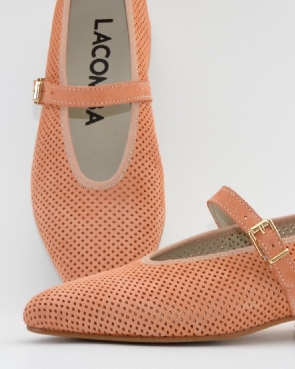 MERCEDITAS DE PIEL COLOR SALMON CON CORREA Y HEBILLA LACOMBA BLOSSOM