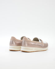 MOCASIN MUJER BLANCO Y METALIZADO CON ADORNO EN PIEL TREINTAS 4501