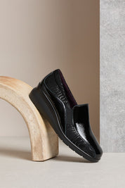 MOCASIN CUÑA ANCHO ESPECIAL NEGRO 10730