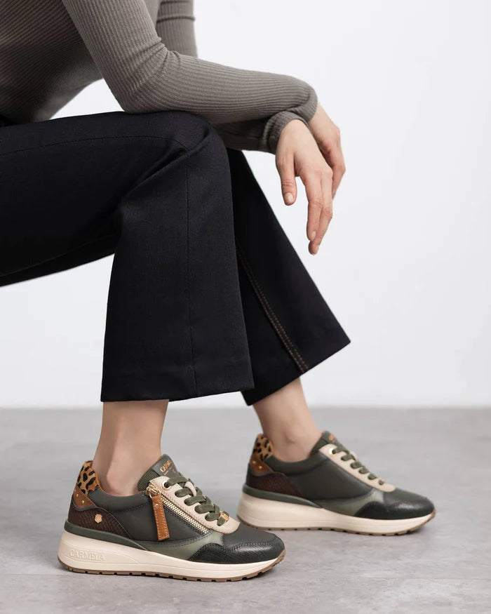 Zapatilla de mujer Kaki Carmela 16244204